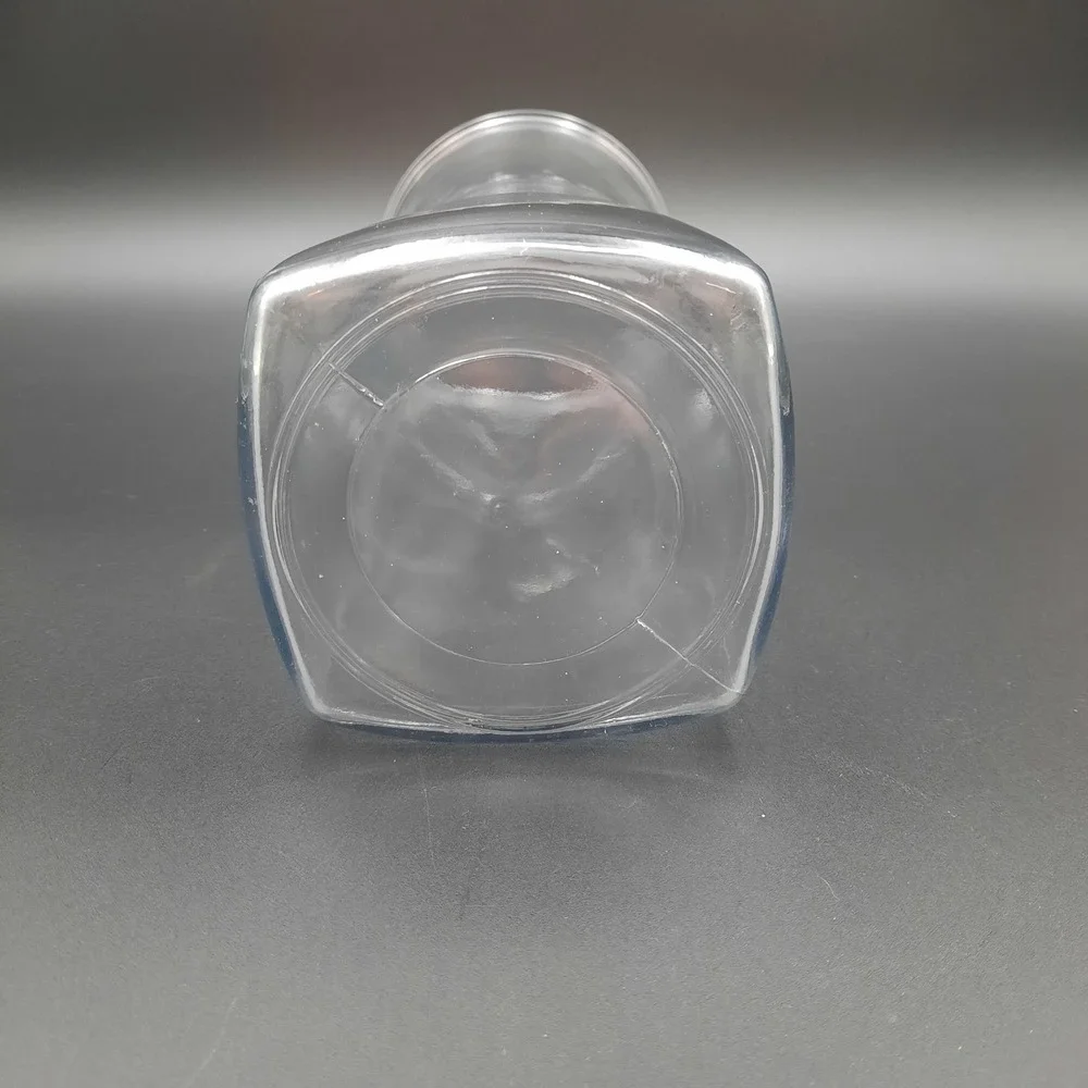 VaseSquare Base Clear Glass Vase‎ with Curved Neck – 9.75